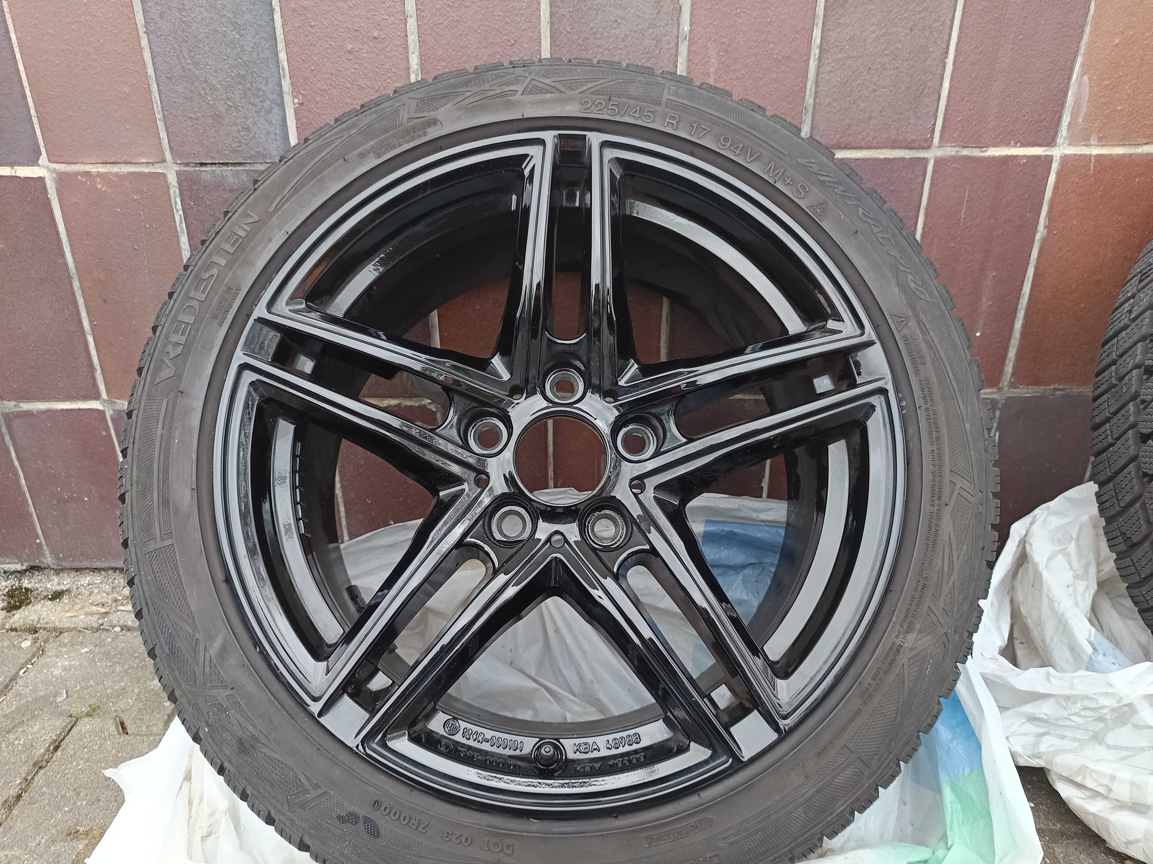 Felgi + Opony zimowe 225/45R17 do BMW E90