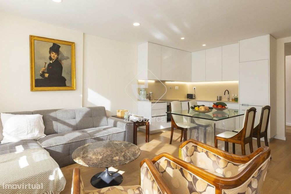 Apartamento T2 semi-novo no centro histórico de Arcos de Valdevez