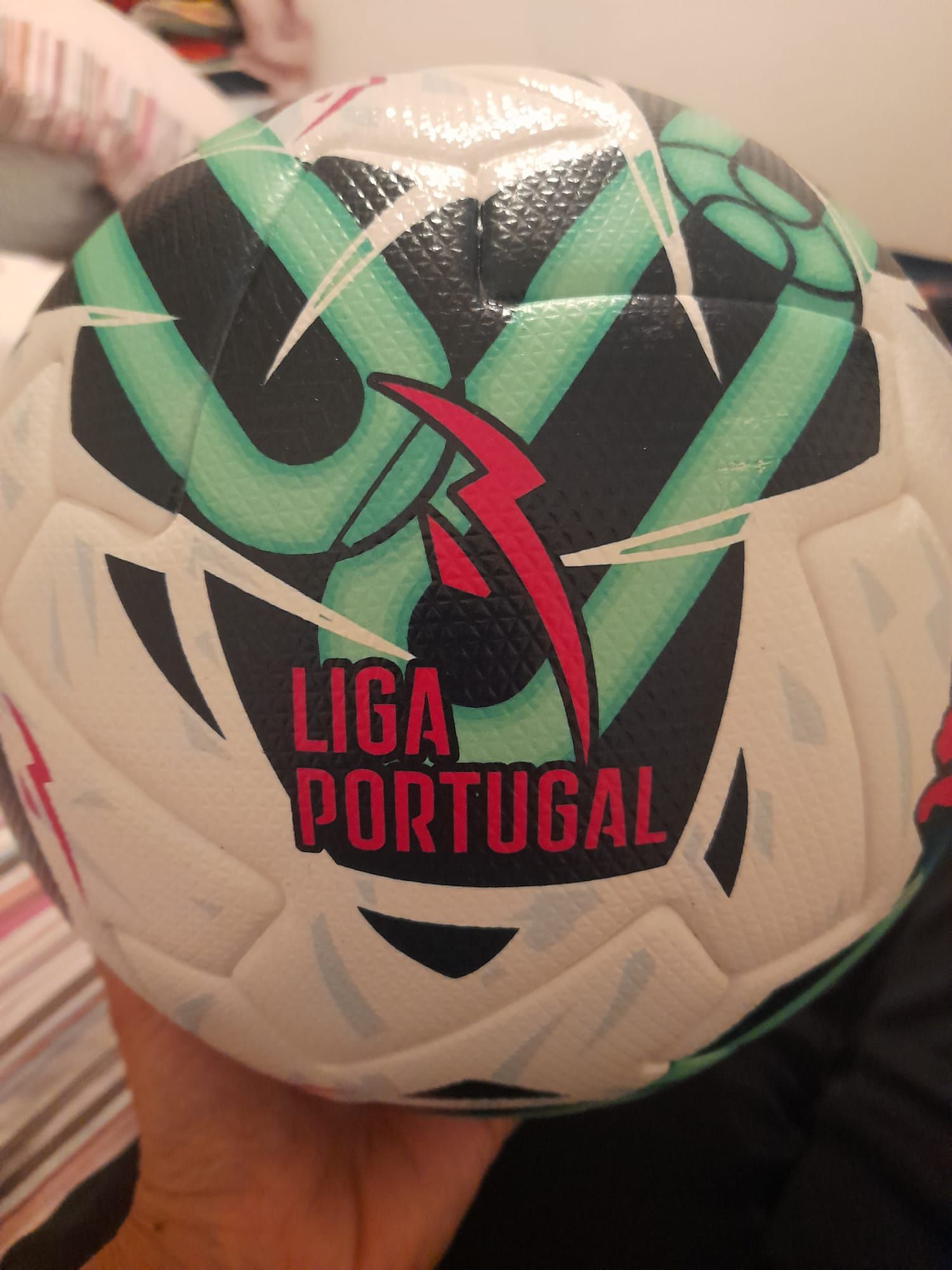 Bola de Futebol Oficial Puma