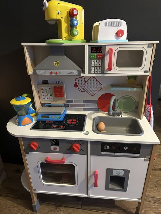 Kuchnia dla dzieci drewniana z wyposażeniem