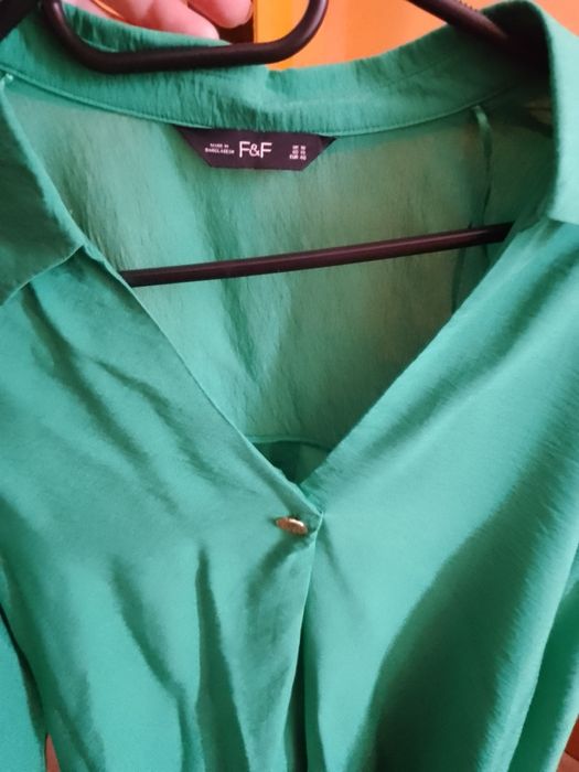 Дуже симпатична і жіночна блузка, 54 р ( 18)