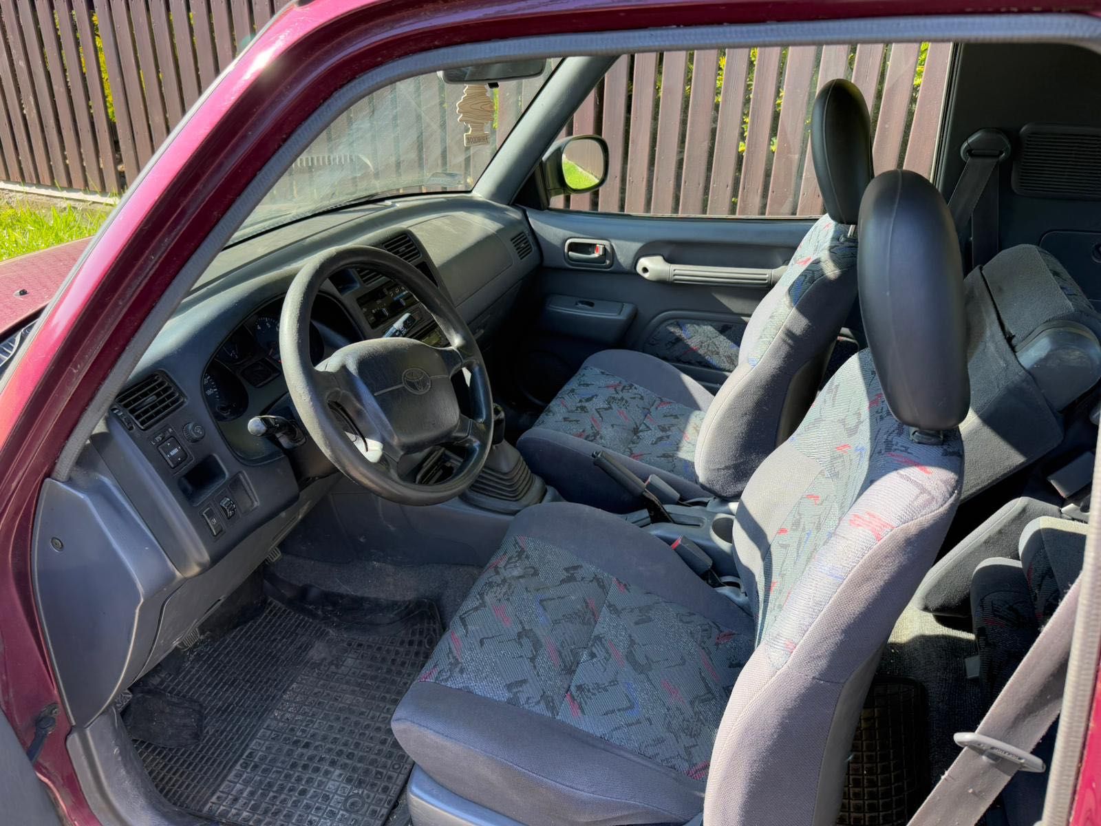 Toyota Rav 4 II uszkodzona