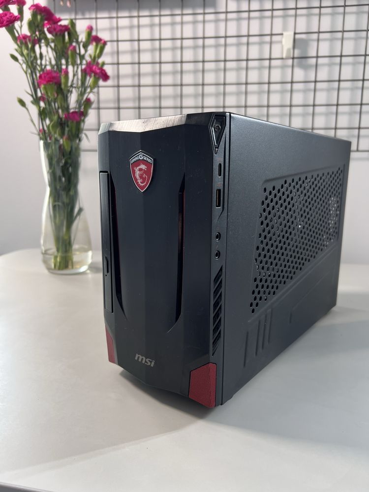 PC MSI nightblade + Monitor Asus VX24H