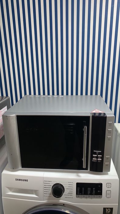 Мікрохвильова піч велика з Німеччини+гріль