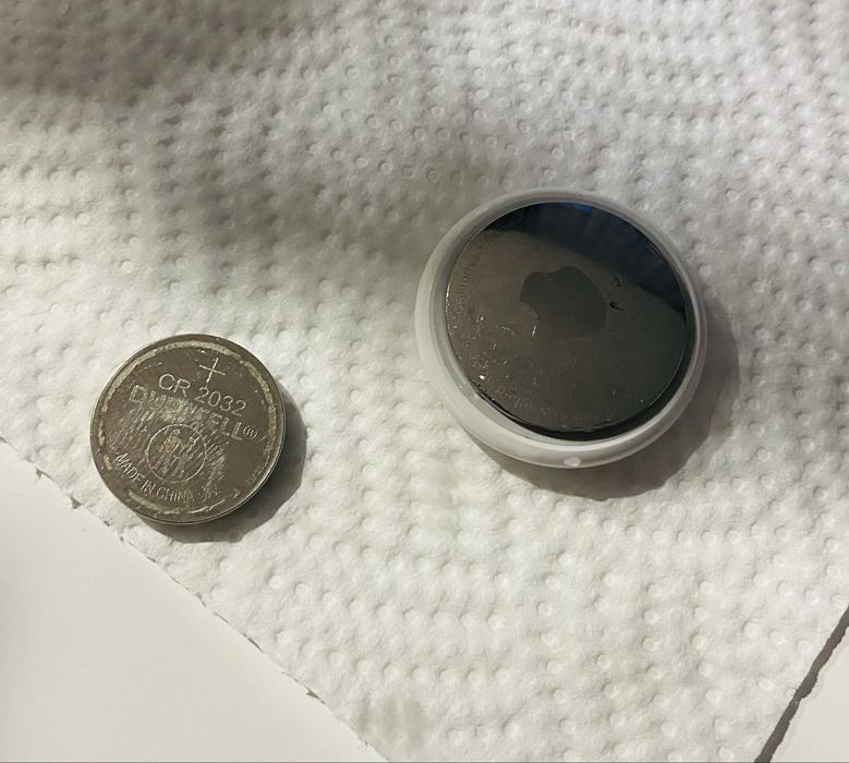 На запчастини Apple air tag