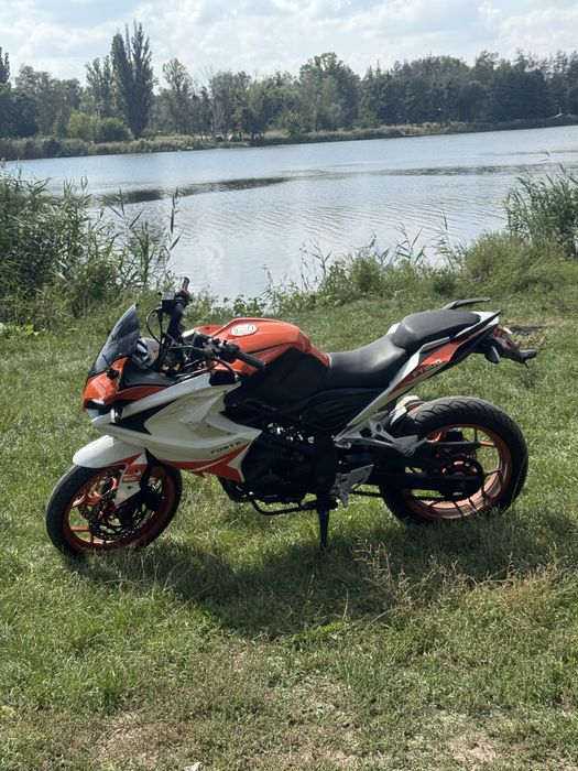 Продам мотоцикл FORTE FT300R1