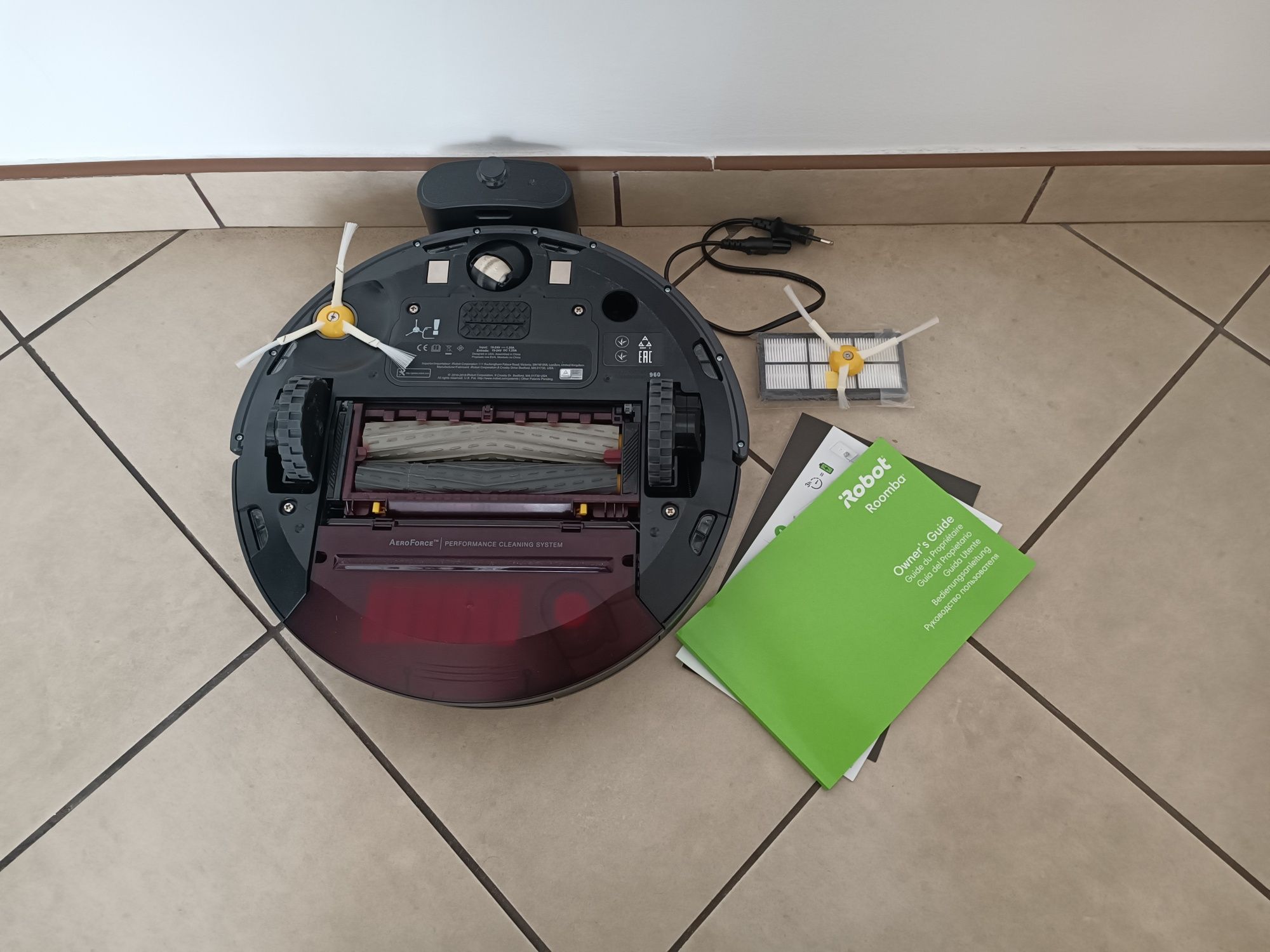 iRobot Roomba 960 oryginalne opakowanie  nowy filtr HEPA nowe szczotki