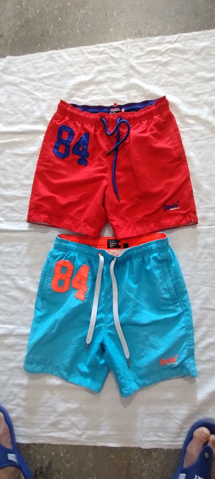 SuperDry Premium Swim każde po 76 zł za sztukę