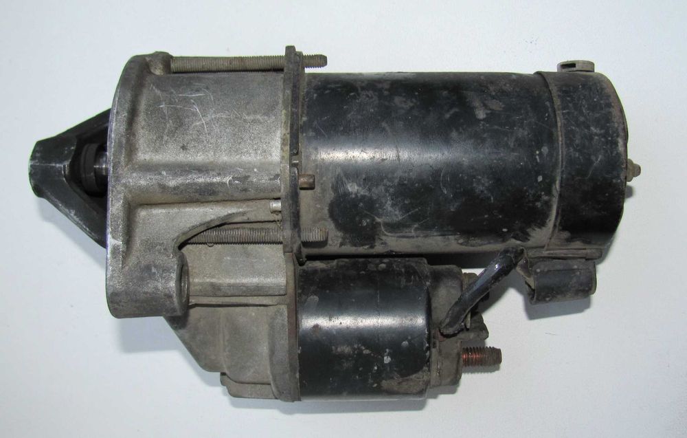 Стартер Мицубиси Mitsubishi Carisma Valeo D6RA76