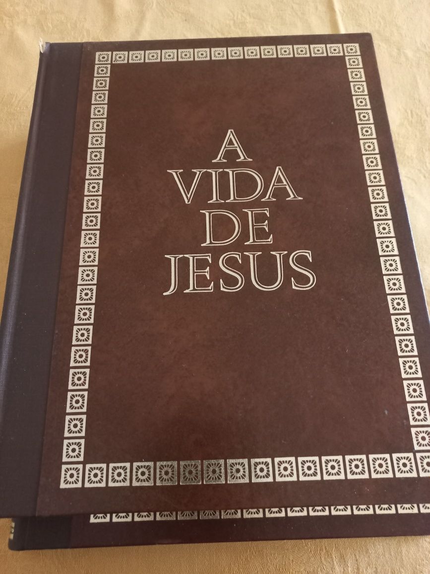 4 livros da colecção A vida de Jesus