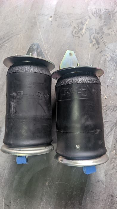 Пнемо- подушки в зборі Івеко Страліс (передні)