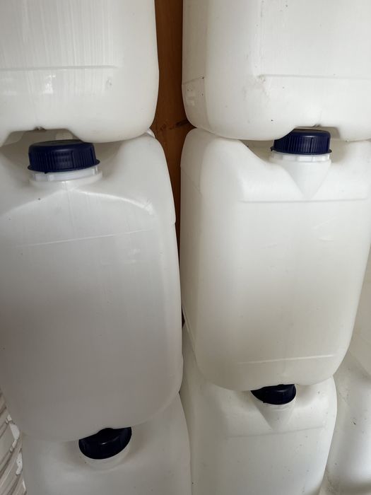 Kanister zbiornik baniak karnister na paliwo wodę 20 l