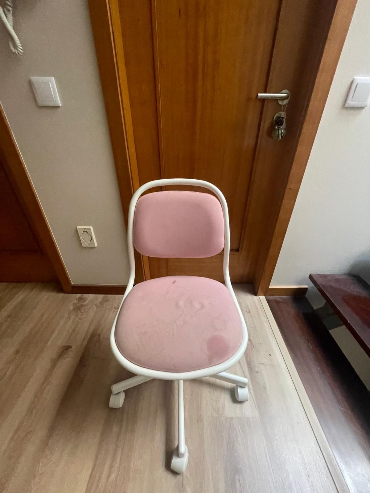 Cadeira + secretária IKEA