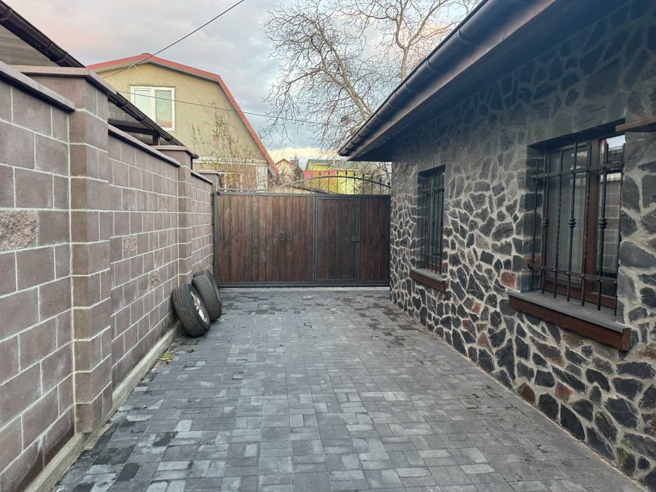 ПРОДАЖ нового якісного будинку + гостьовий дім Оболонь,150 м до Дніпра