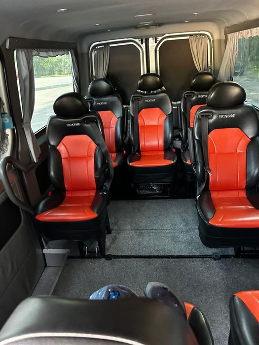 Оренда   мікроавтобусів , автобусів , легкових авто . Трансфер