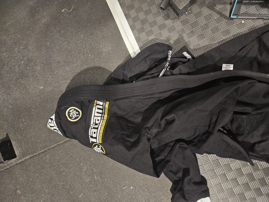 Kimono bjj Buffalo e Tatami