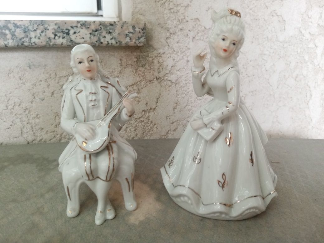 Figuras em porcelana