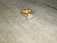 Anel com pedra de Moissanite