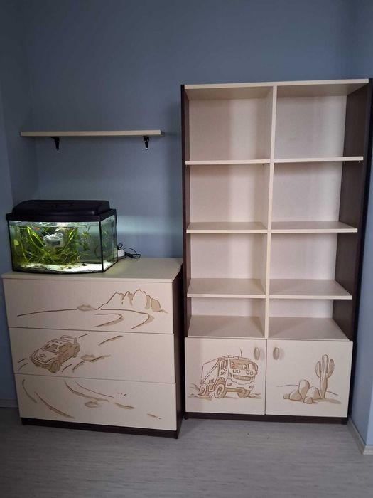 Meble dziecięce MEBLIK 4 el.- regał, komoda, biurko, skrzynia