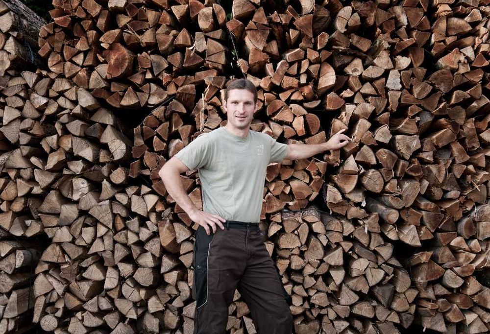 Купуйте дрова без посередників: ми знаємо все про це діло!