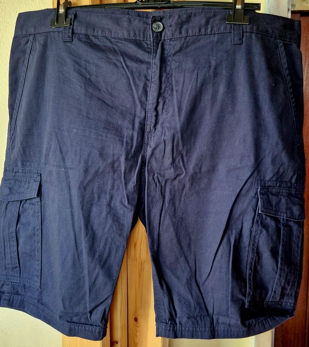bermudas de algodão novas por estrear n 48

N 48-52 l xl xxl
Pvp em no