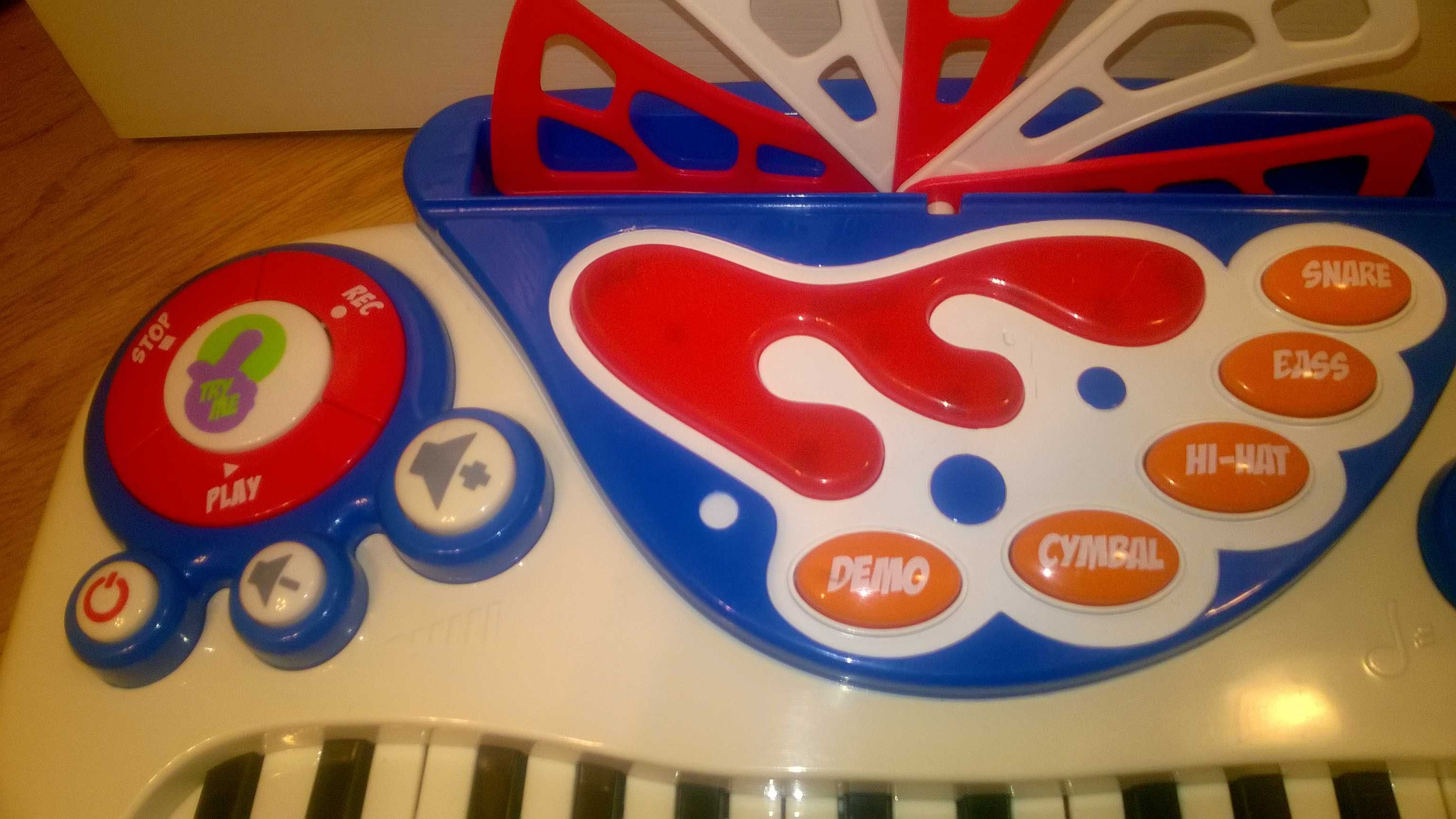 keyboard instrument pianino  smiki electronic