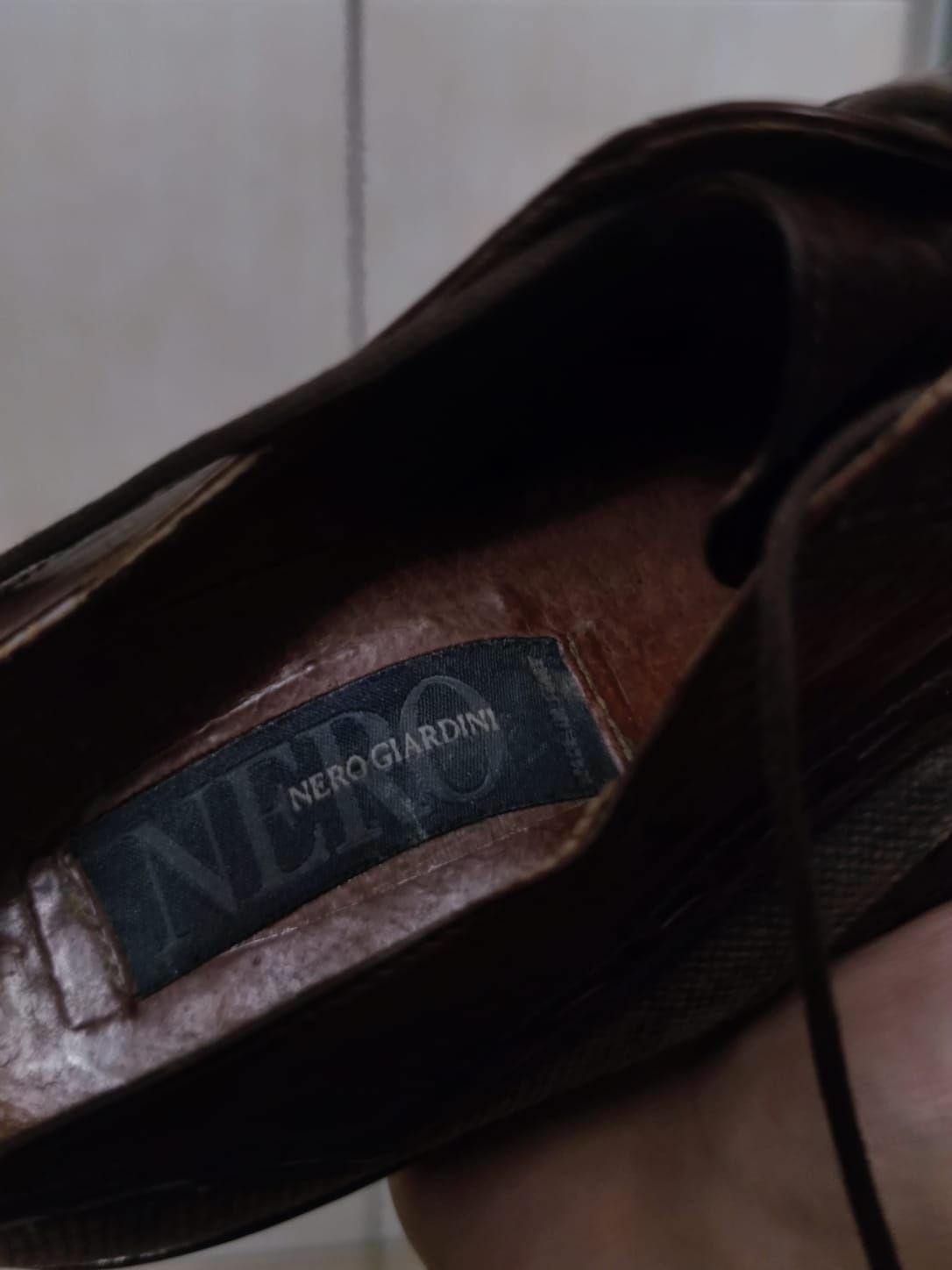 Buty obuwie 41 oddychające Nero Gardini  skórzane kremowe letnie elega