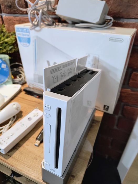 Przerobiona Nintendo Wii BOX 128GB USB Loader GX zestaw