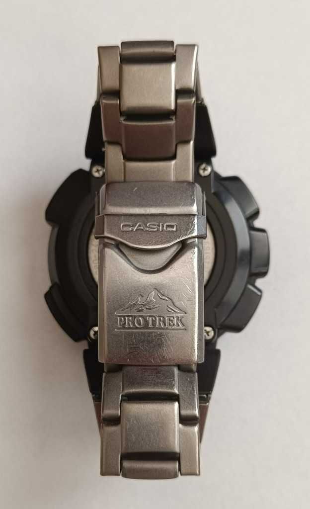 Zegarek Casio PRG-240T-7ER ProTrek Tytan