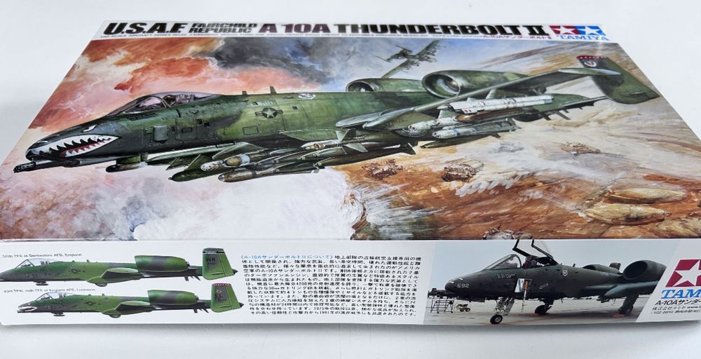 Samolot A10 Thunderbolt model do sklejania Tamiya 61028