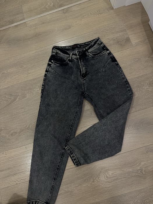 Джинси Zara 36р як нові