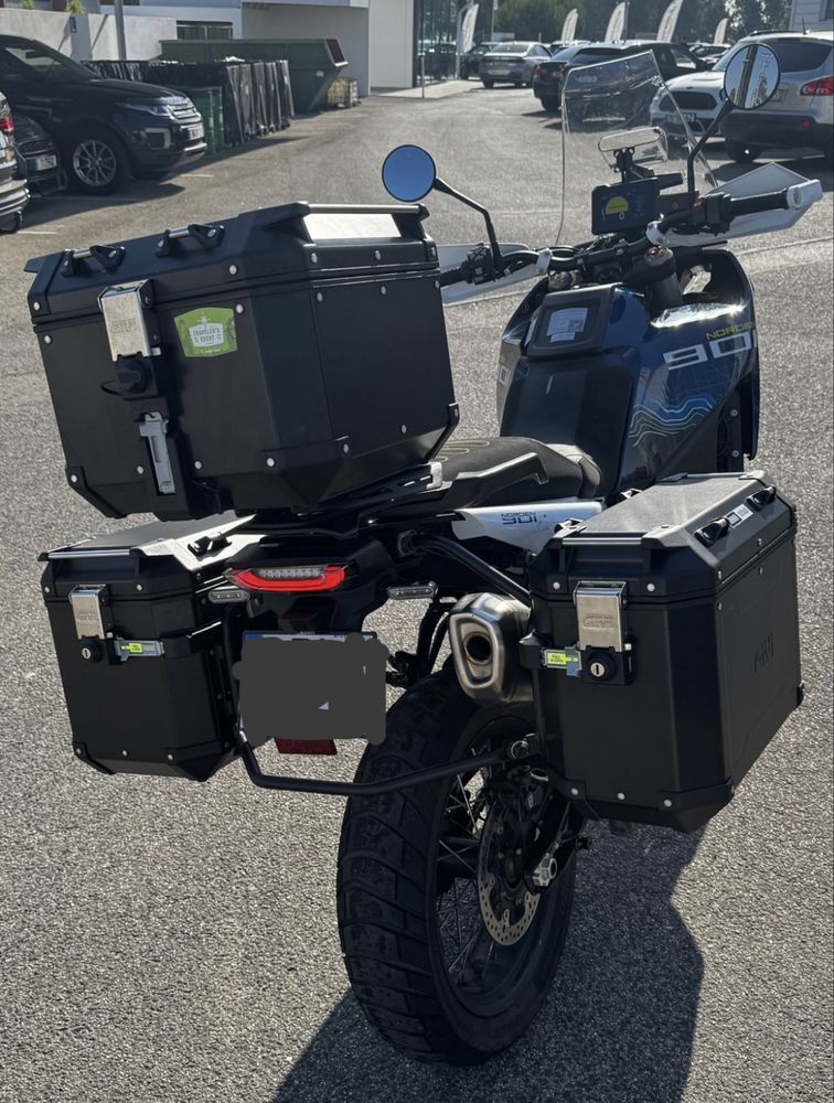 Malas + suporte givi outback trekker