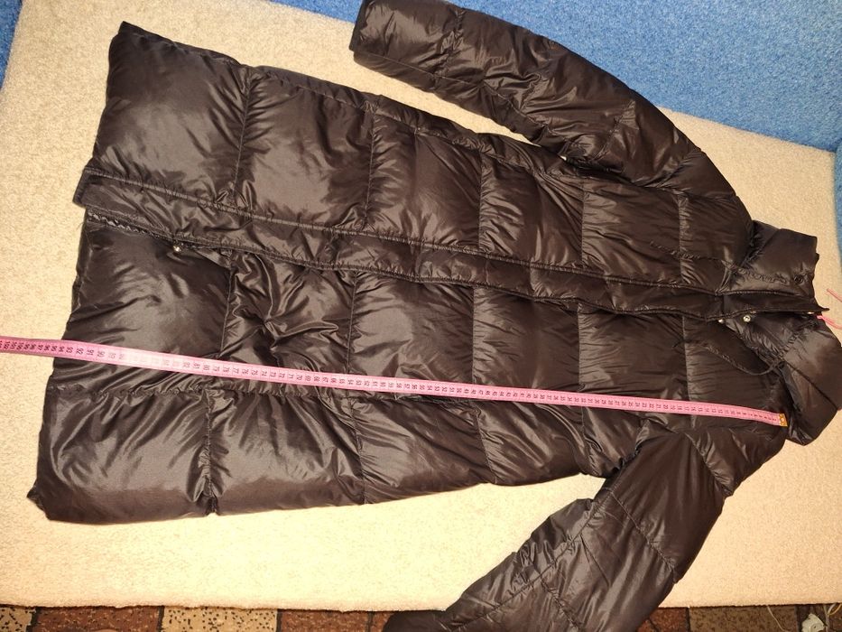 Пальто жіночий пуховик.