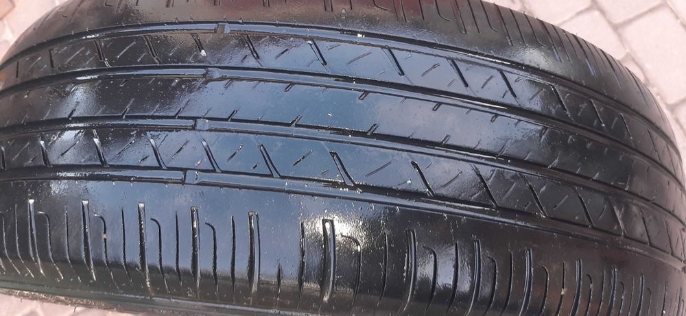 Продам літню резину R17-225-65