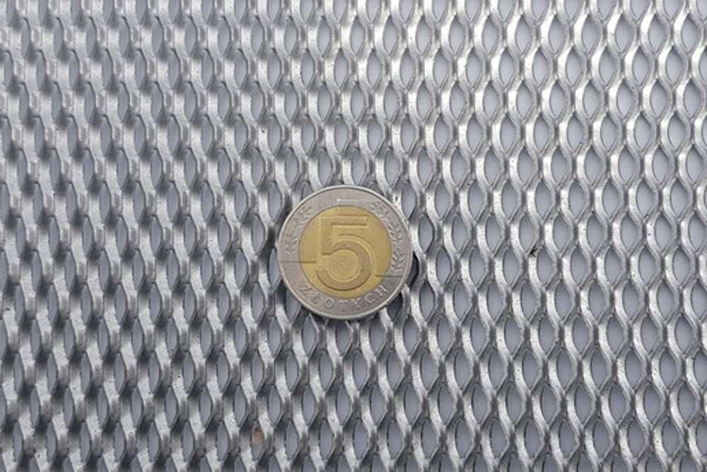 Siatka cięto - ciągniona RÓŻNE WZORY SUROWA OCYNK METALTECH Września