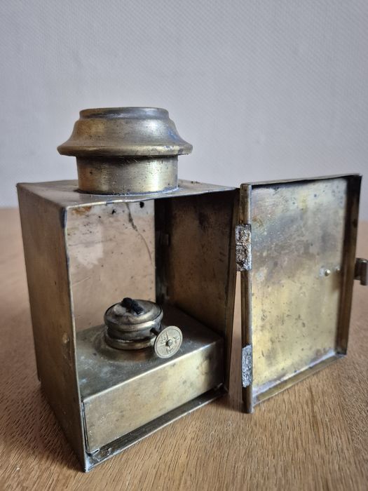 Rzadka zabytkowa latarnia okrętowa / górnicza mosiężna nafta Vintage
