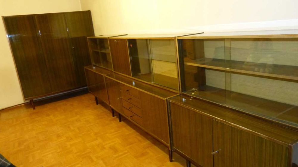 Stara meblościanka PRL z lat 70