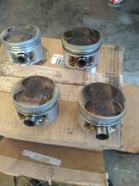 Pistons HONDA CIVIC 1.5 VTEC