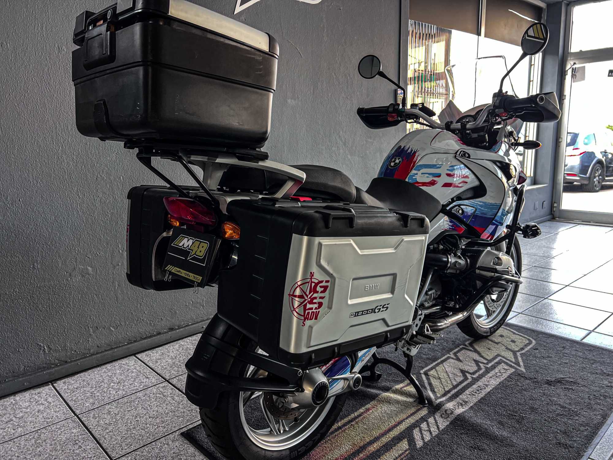 BMW  R  1200 GS .