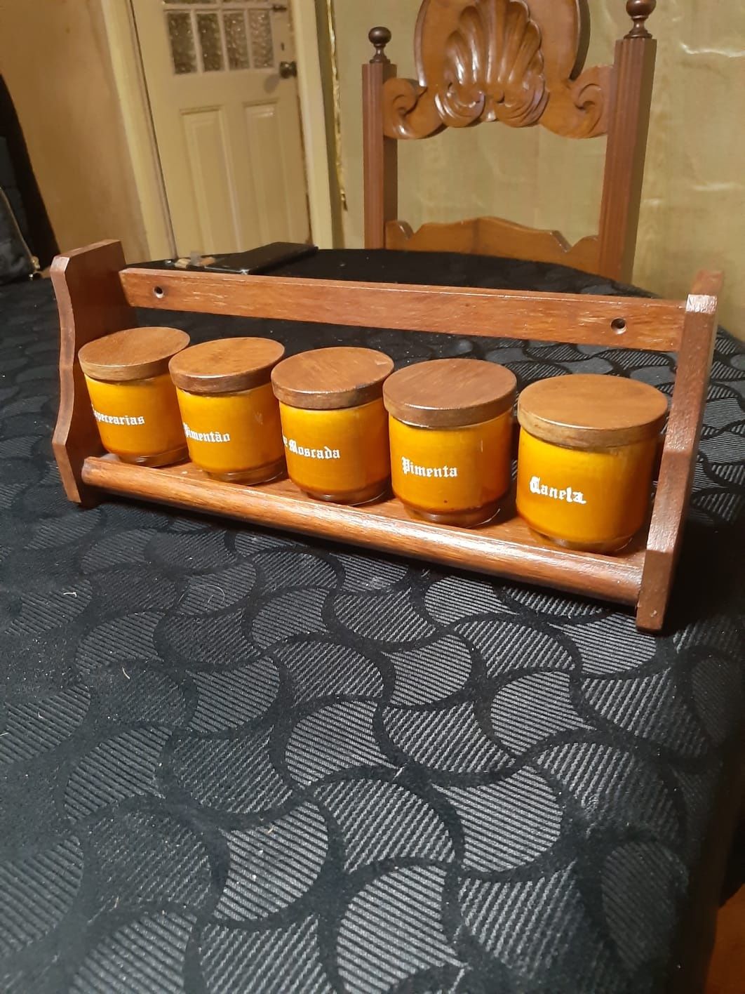 Conjunto cozinha muito antigo da Secla