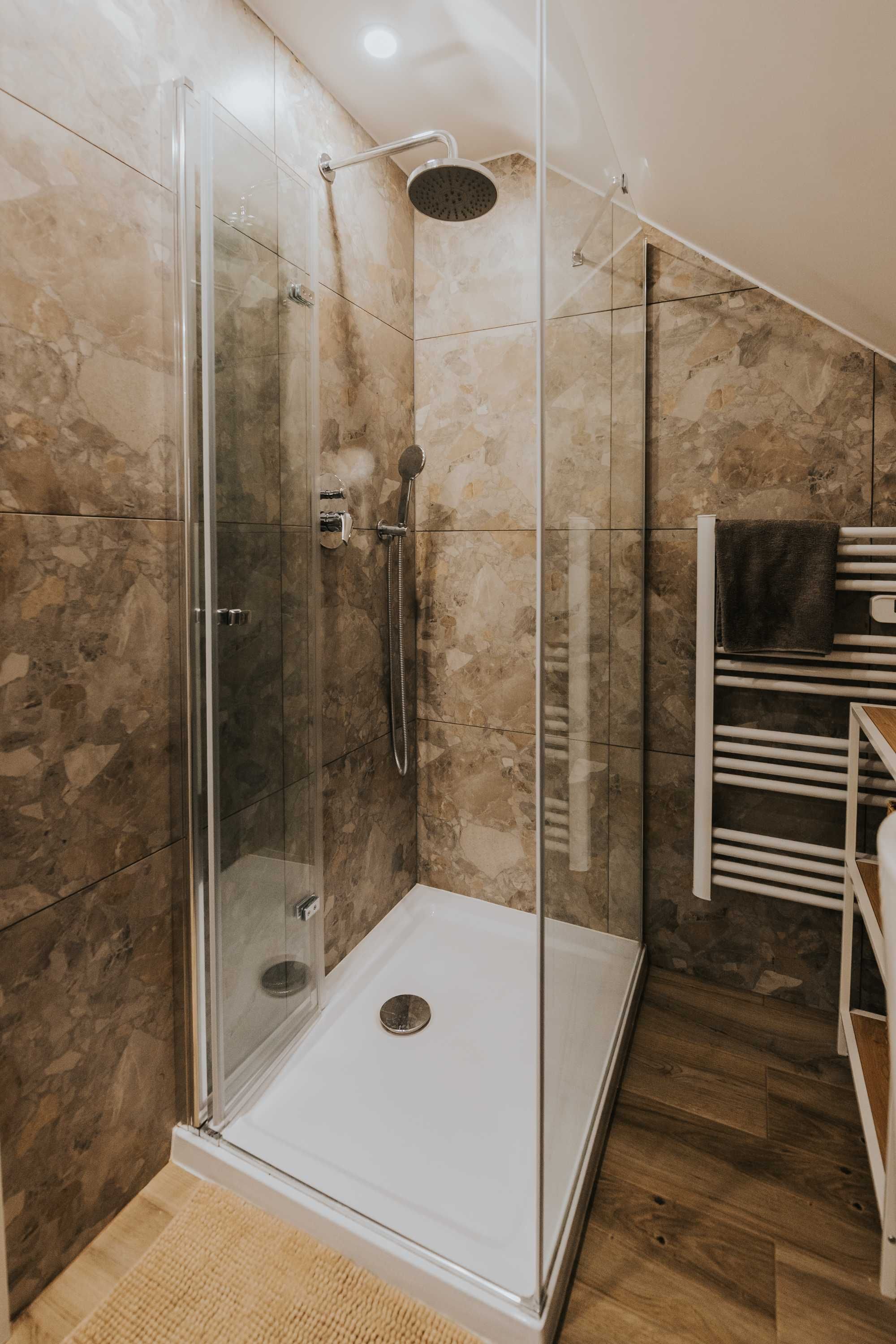 Domek do wynajęcia z jacuzzi, zalew Nielisz