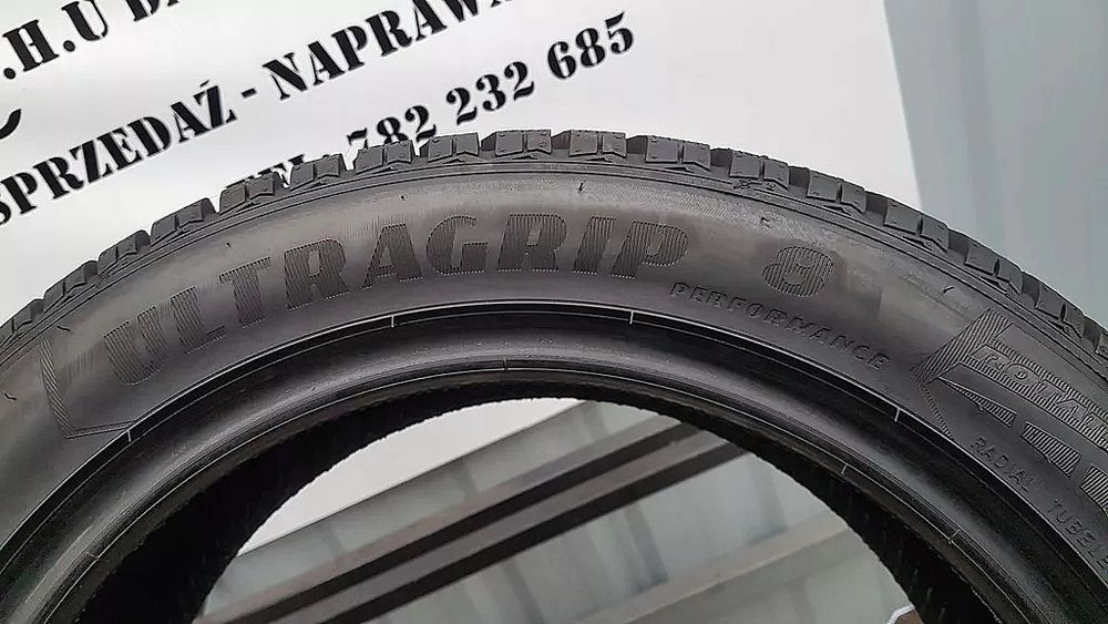 Goodyear UltraGrip 8/215/50/17 Nowa (903)