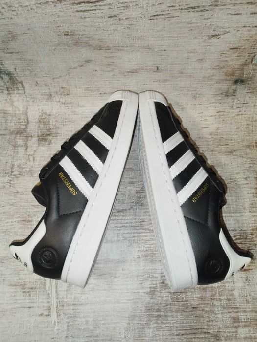 adidas
Buty Superstar Vegan