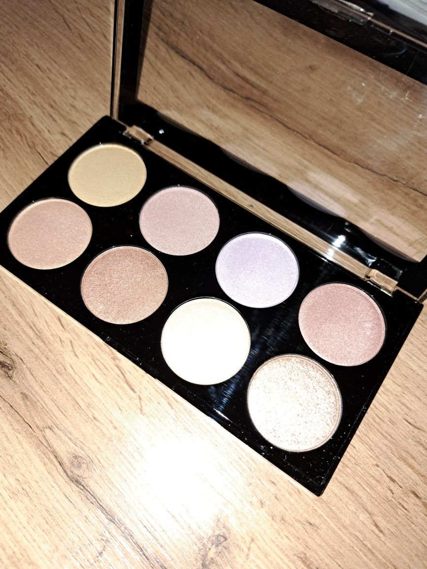 Revolution ultra strobe and light palette - paleta rozświetlaczy