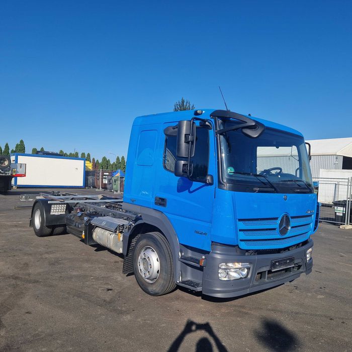 Mercedes Atego 1524 dmc 15600 kg rama laweta kontener wywrotka stanbdb