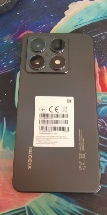 telémovel / smartphone Xiaomi 14T de 256 gigas em Preto, com 3 capas