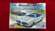 Сборная модель Revell  1:25 Oldsmobile  Cutlass Hurst 1972
