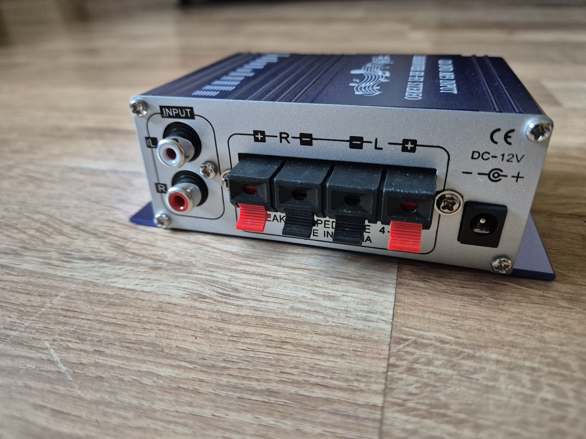 Wzmacniacz samochodowy 400W