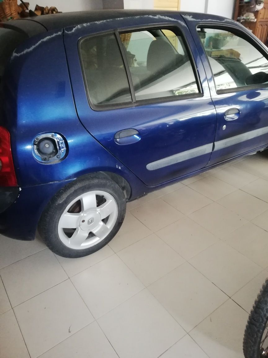 Clios2 sem motor