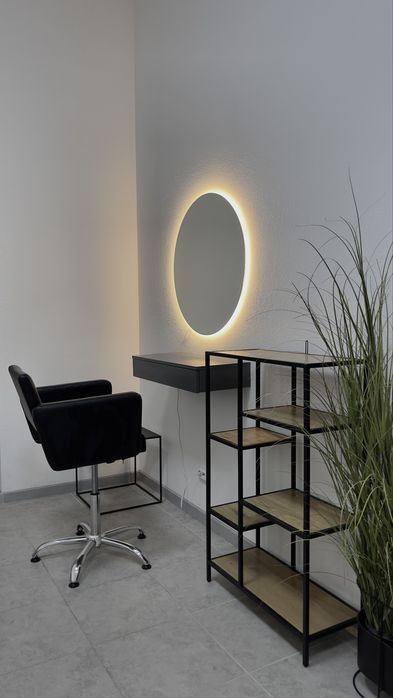 Здається в оренду робоче місце для бровіста / візажиста в студії краси